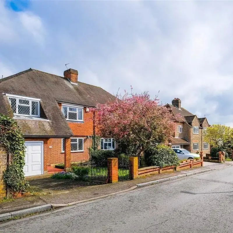 Roofers in Woodford Green
